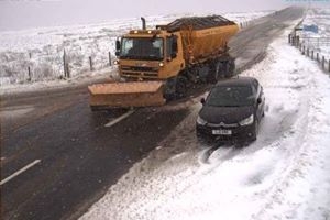 Gritter near Tarbrax Gritter driving near Tarbrax