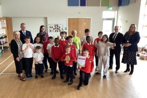 Woodmuir Primary School win inaugural Litter League Icon