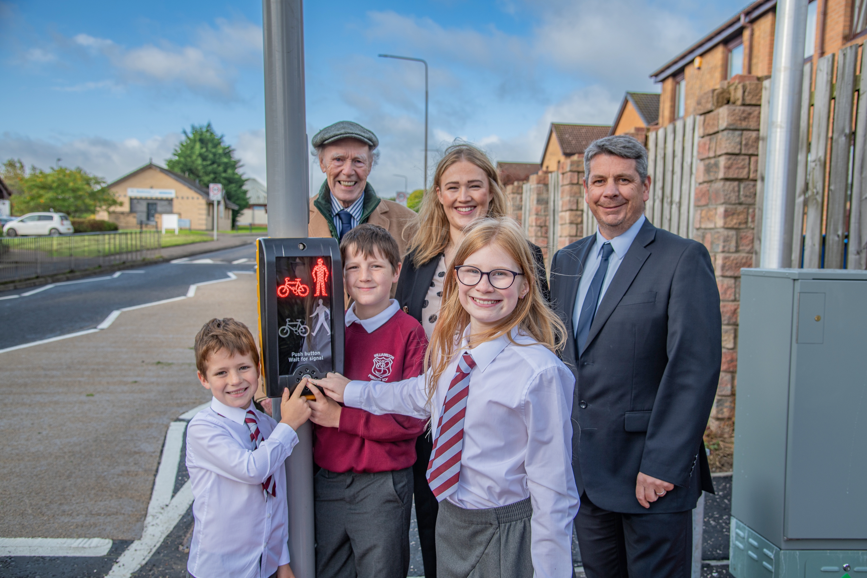 Investment in road crossing in Murieston  Icon