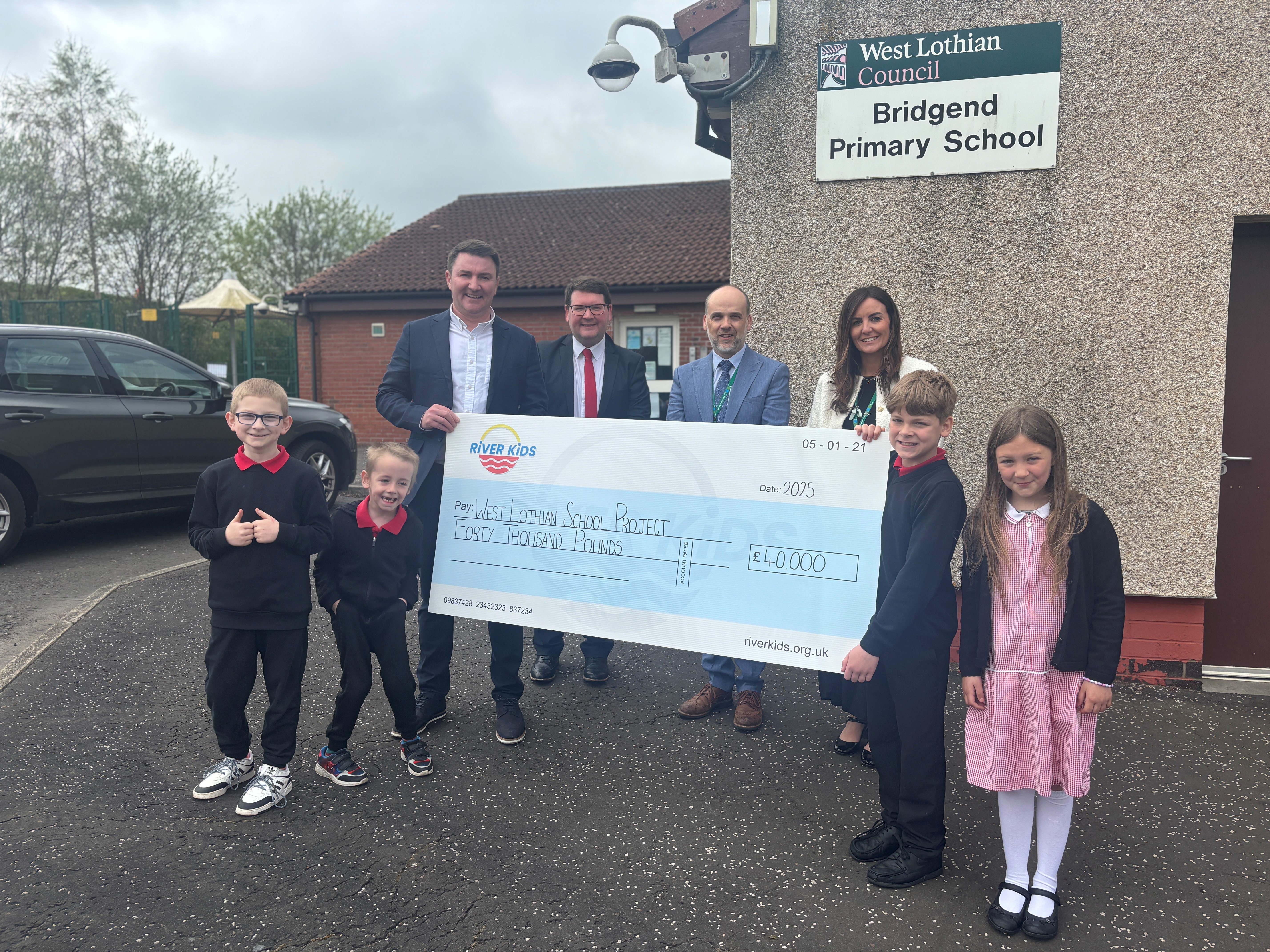 River Kids Charity Awards £40,000 to West Lothian Schools to Enrich Learning for over 2,000 Children experiencing poverty Icon